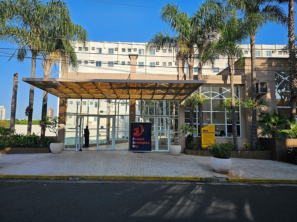 Entrada do Espaço Beira Rio
